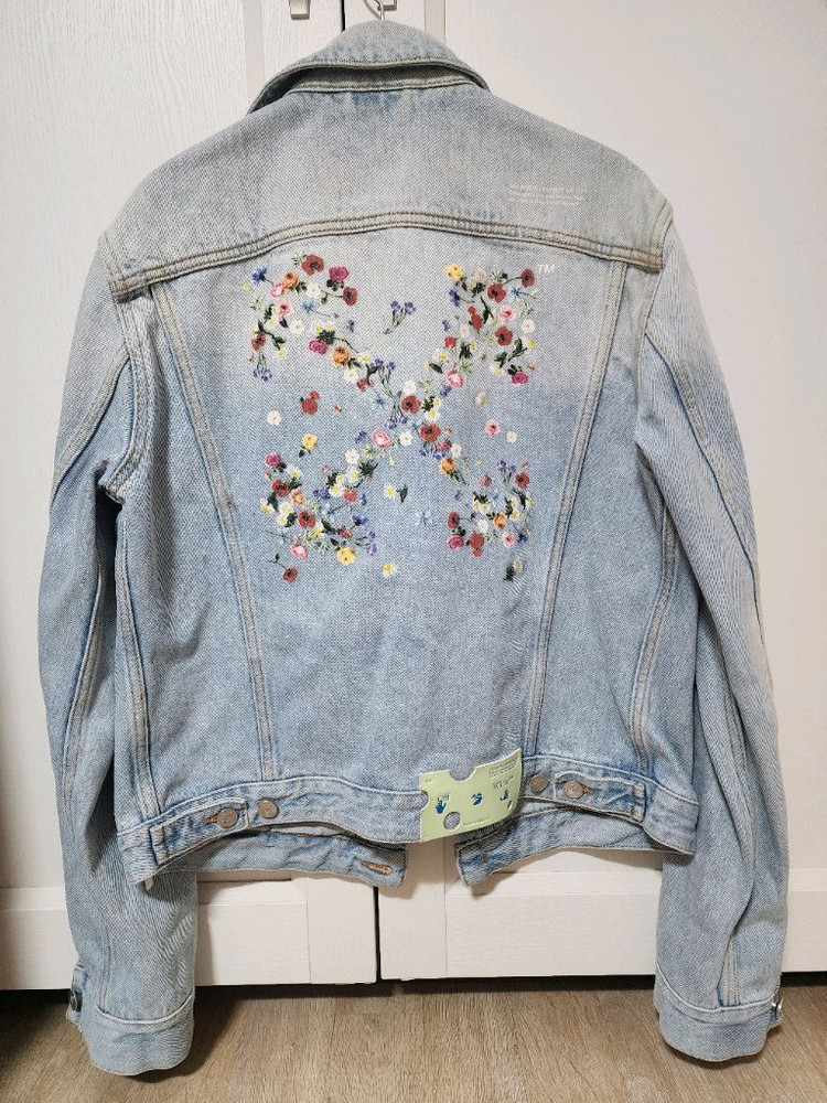 오프화이트 플라워 자수 데님 재킷--1