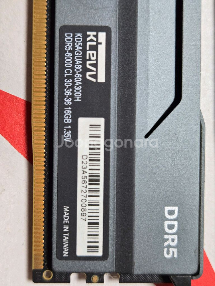 ESSENCORE KLEVV DDR5-6000 CL30 BOLT V 32GB(16Gx2)--1
