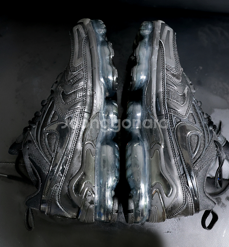 무광 블랙의 끝판왕 나이키 에어맥스 EVO--3