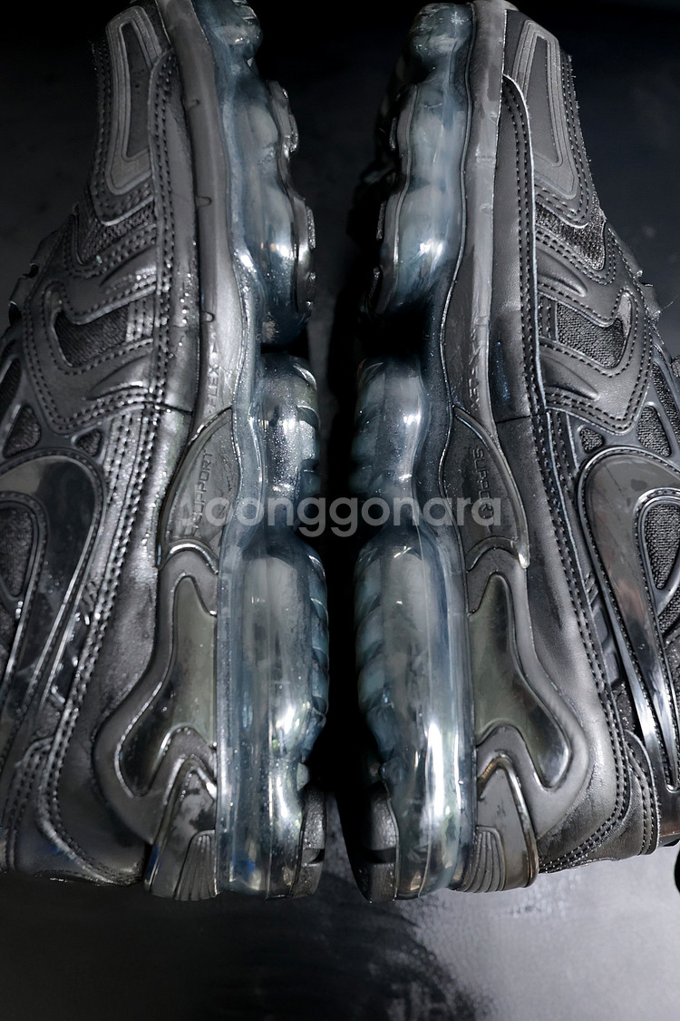 무광 블랙의 끝판왕 나이키 에어맥스 EVO--4