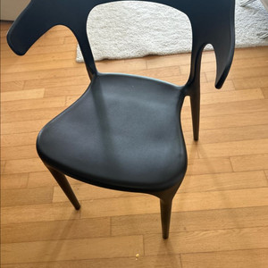 모던 디자인 의자