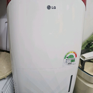 LG 제습기 15리터 1등급재품 결로방지예방 물잘빨립니다 빨래잘말립니다 LD-158DFR 이미지