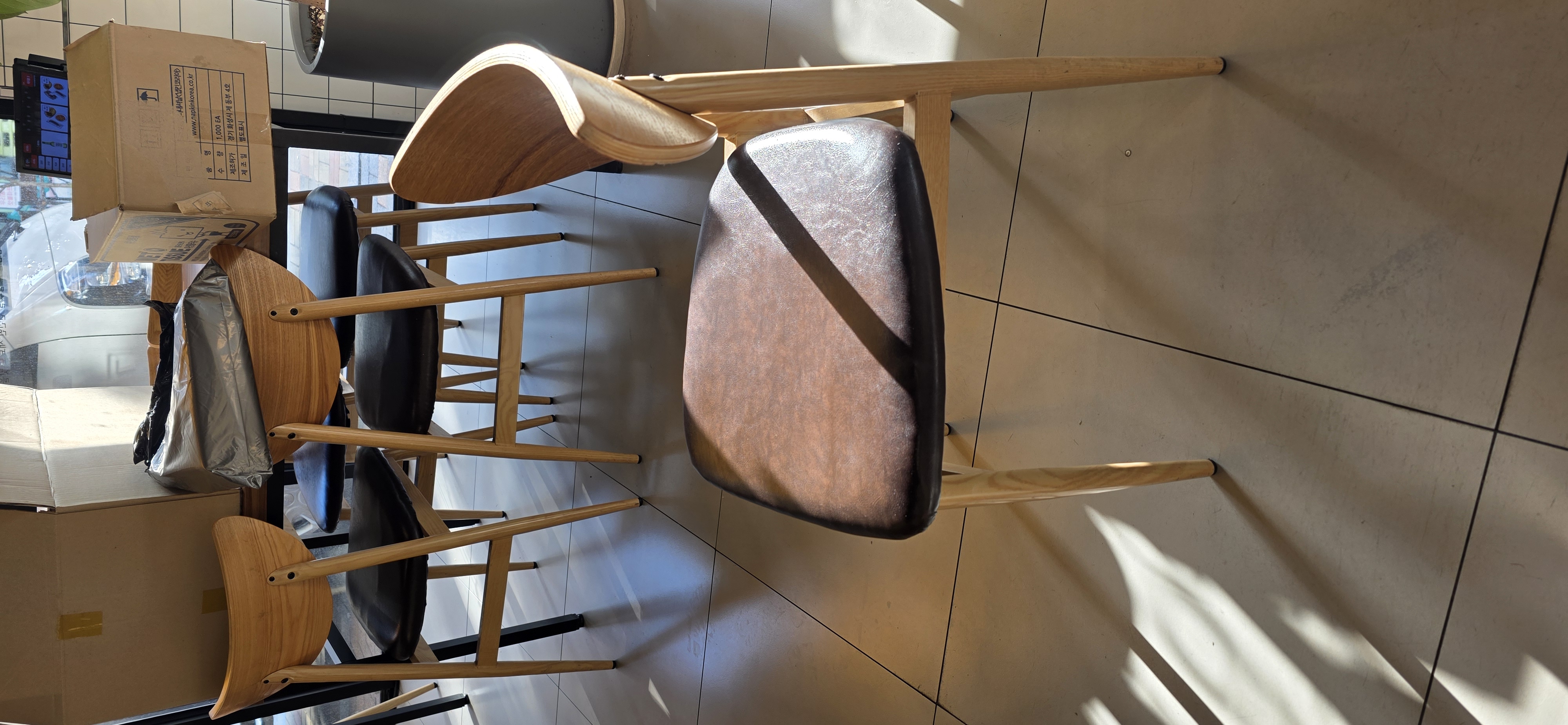 업소 테이블+의자 판매합니다--1