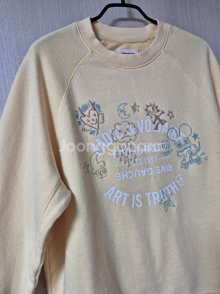 (24년) 자딕앤볼테르 옐로우 스웨트 맨투맨 티셔츠--3