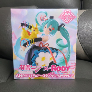 타이토 보컬로이드 AMP 하츠네 미쿠 X 로디 상큐 피규어