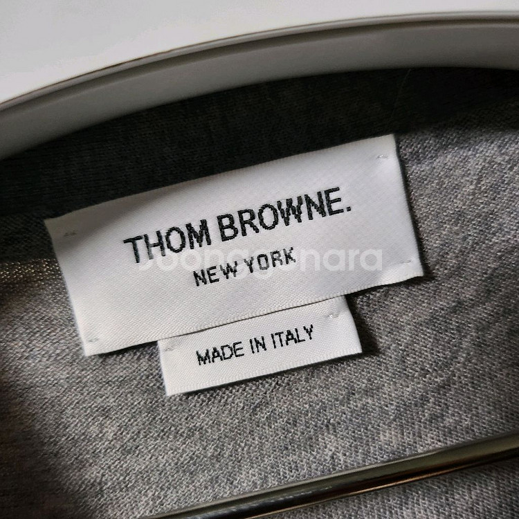 [새상품급]톰브라운 사선완장 메리노 울 가디건 2사이즈--3