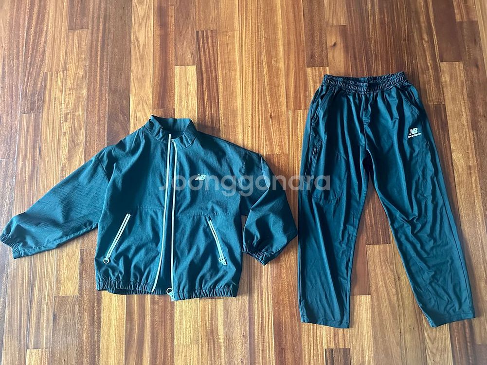 뉴발란스키즈 바람막이 점퍼 바지 일괄 (사이즈 140)--1