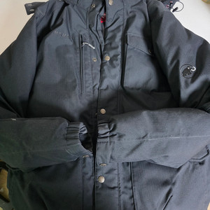 MAMMUT 마무트 남성패딩 XL(105) 팝니다.