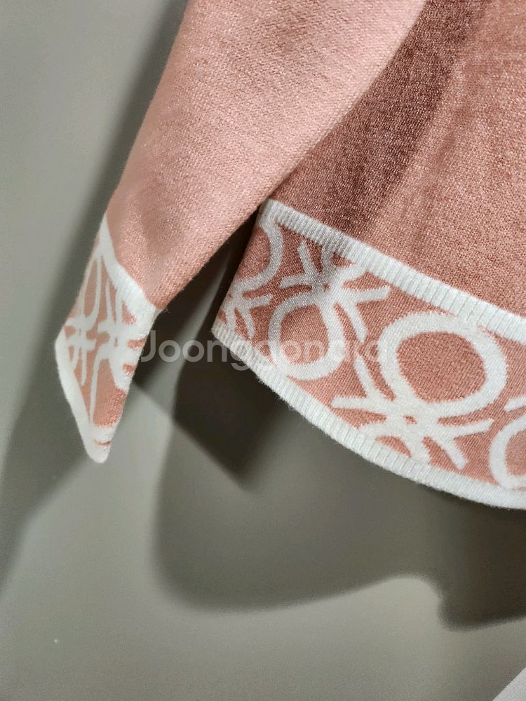 베네통 여성 니트 가디건 새상품--4