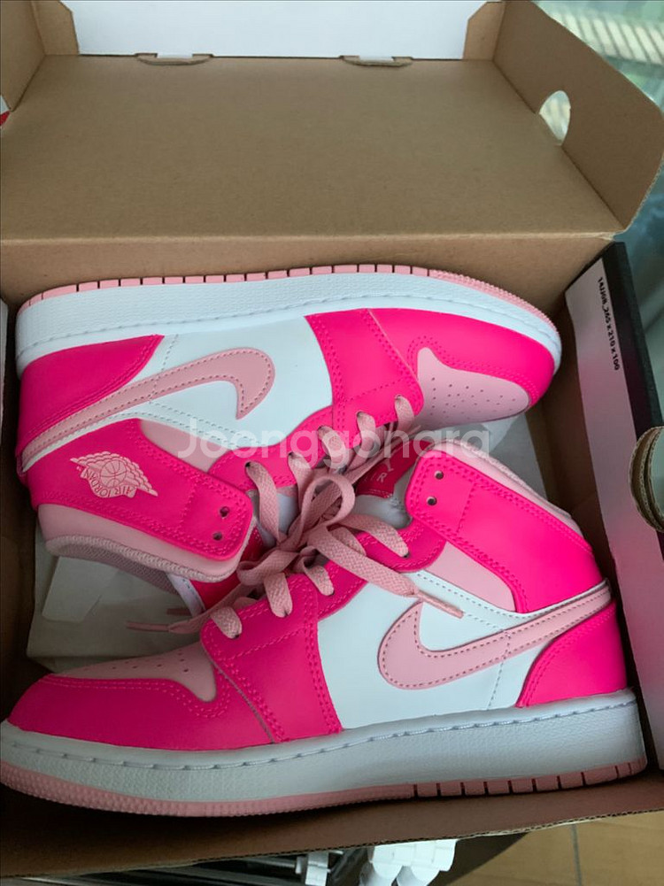 조던1 미드 피어스 핑크 235--1