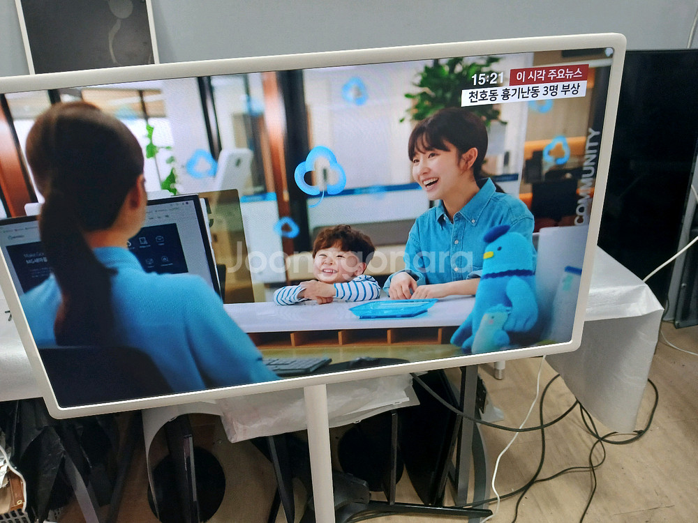 LG 스탠바이미 27ART10AKPL--2