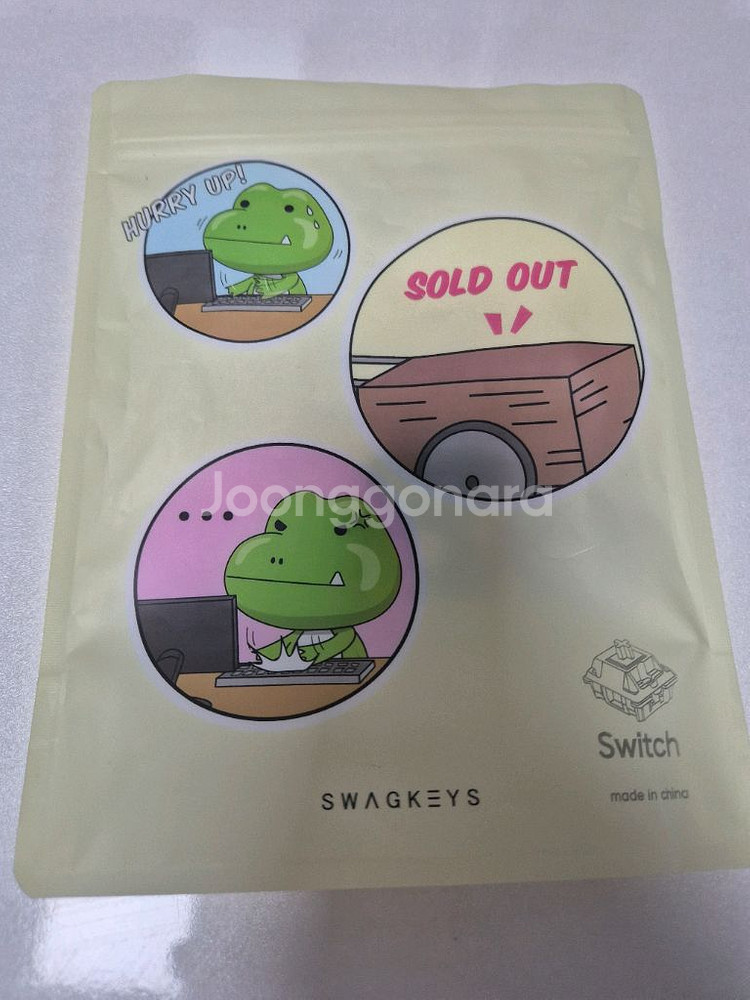 HMX바이올렛 키보드 스위치 90개--2