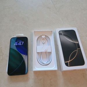 아이폰 16 프로, 네츄럴 티타늄, 배터리 98%, 상태 s급 팝니다