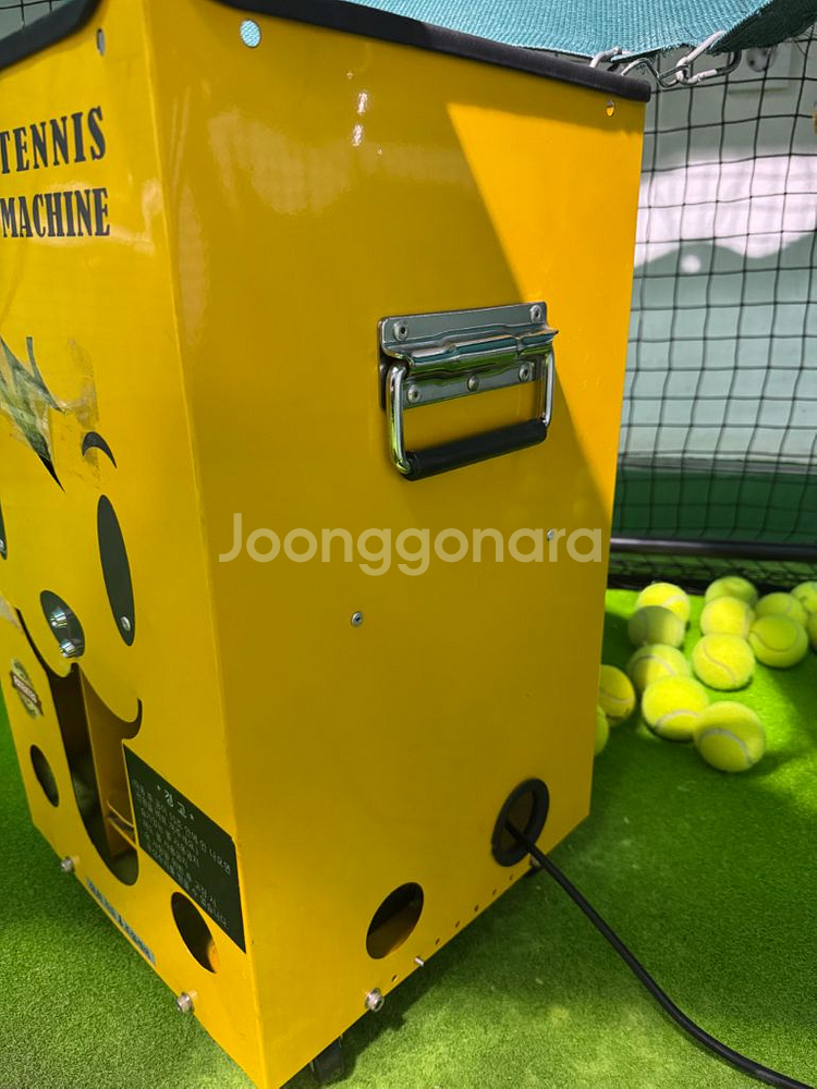 더테니스 볼머신기 팝니다--1