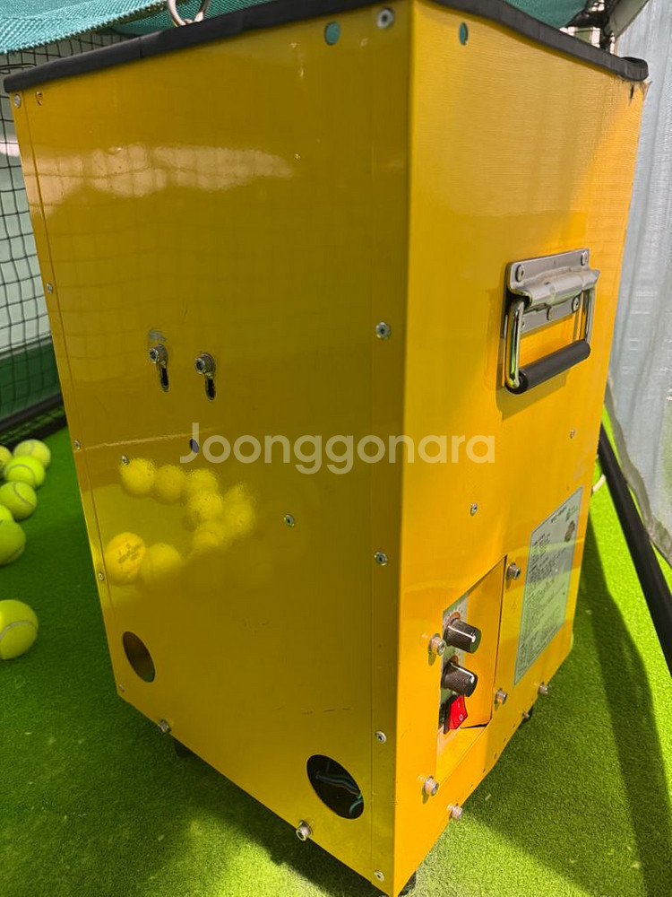 더테니스 볼머신기 팝니다--3