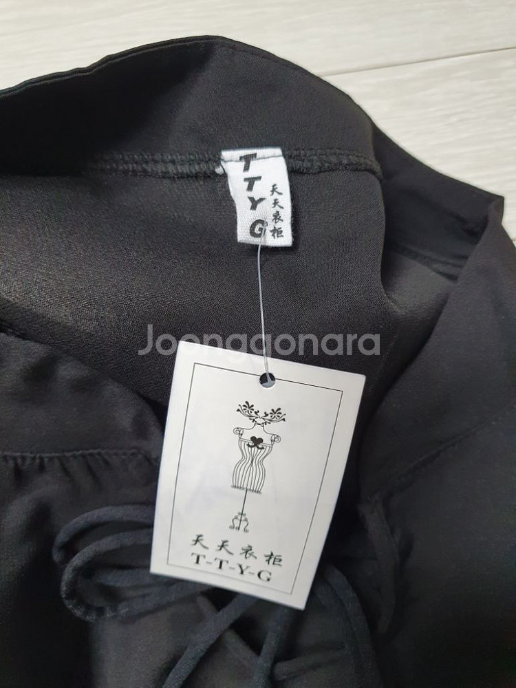 (택있는 새상품)블랙 블라우스 55~77--4