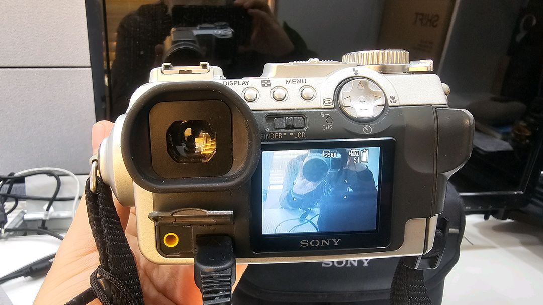 소니 dsc-f717 디지털카메라 레트로카메라 빈티지카메라 이미지