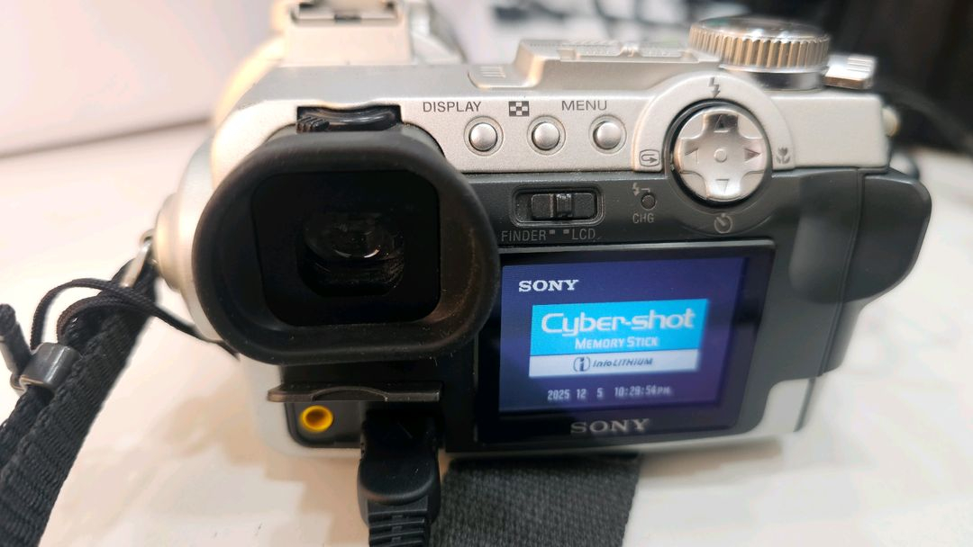 소니 dsc-f717 디지털카메라 레트로카메라 빈티지카메라 이미지