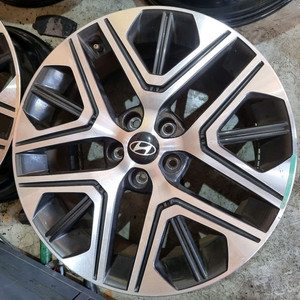 그랜져 19인치 휠타이아판매