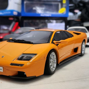 오토아트1:18 1/18 람보르기니 디아블로6.0
