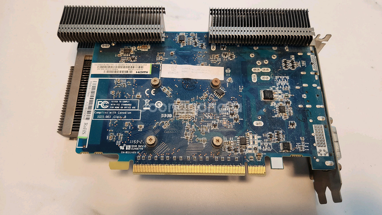 사파이어 라데온 Ultimate HD7750 1G Fanless 그래픽카드--1