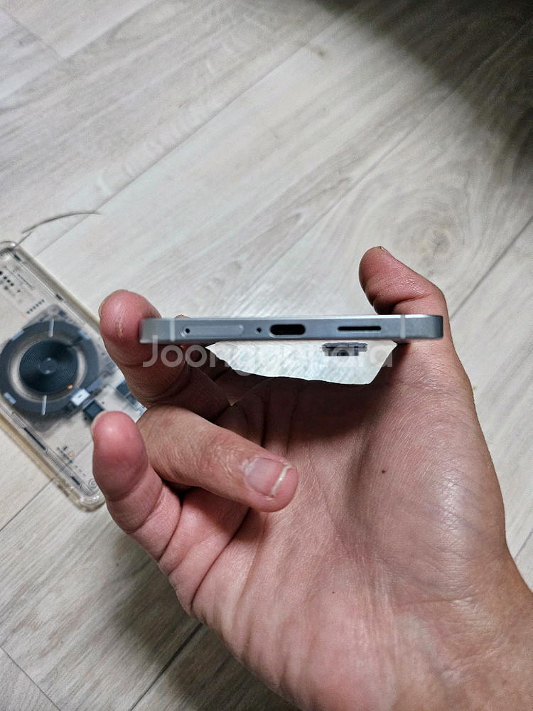 갤럭시S25엣지 256GB (10.18 올교체) 팝니다.--5