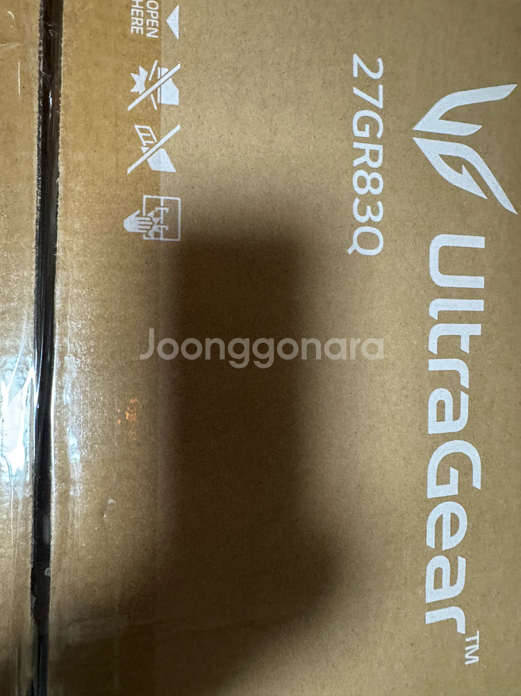 LG 울트라기어 27GR83Q QHD 240Hz 모니터 판매합니다--3