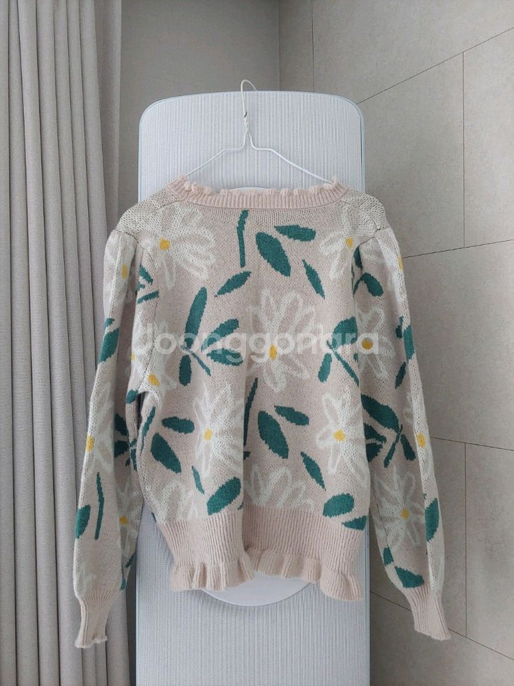 여성 플라워 프릴 포인트 니트(반값택포9천원)--1