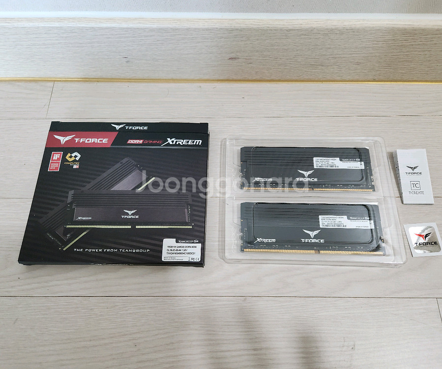 T-force Xtreem 8GB x 2 DDR4 4000MHz 오버클럭램--0