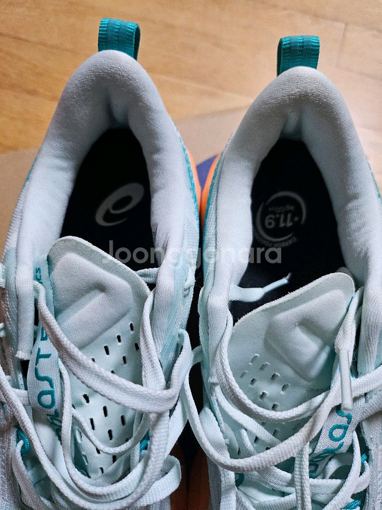 아식스 노바블라스트5 수딩씨 270--5