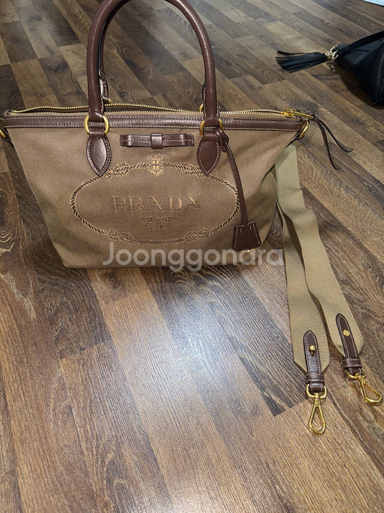 정품)거의새제품))프라다 자카드 2way 토트백 숄더백 1BA104--0