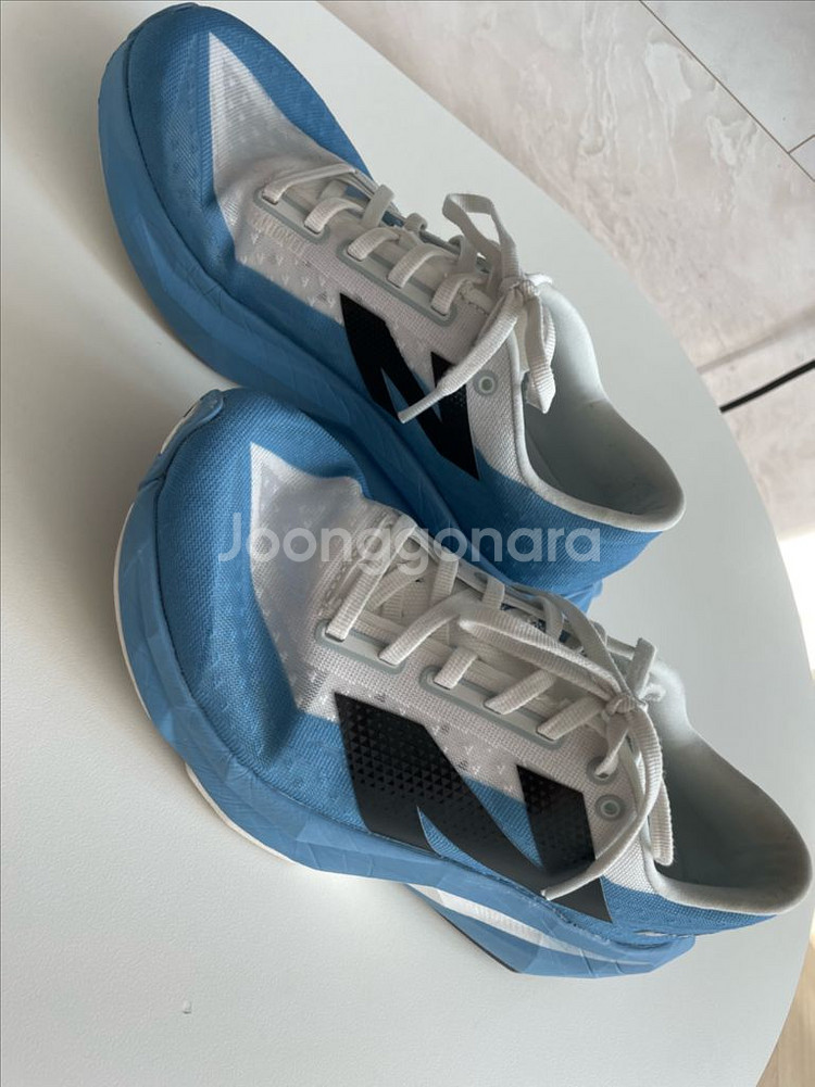 뉴발란스 퓨얼셀 레벨v4 250--4