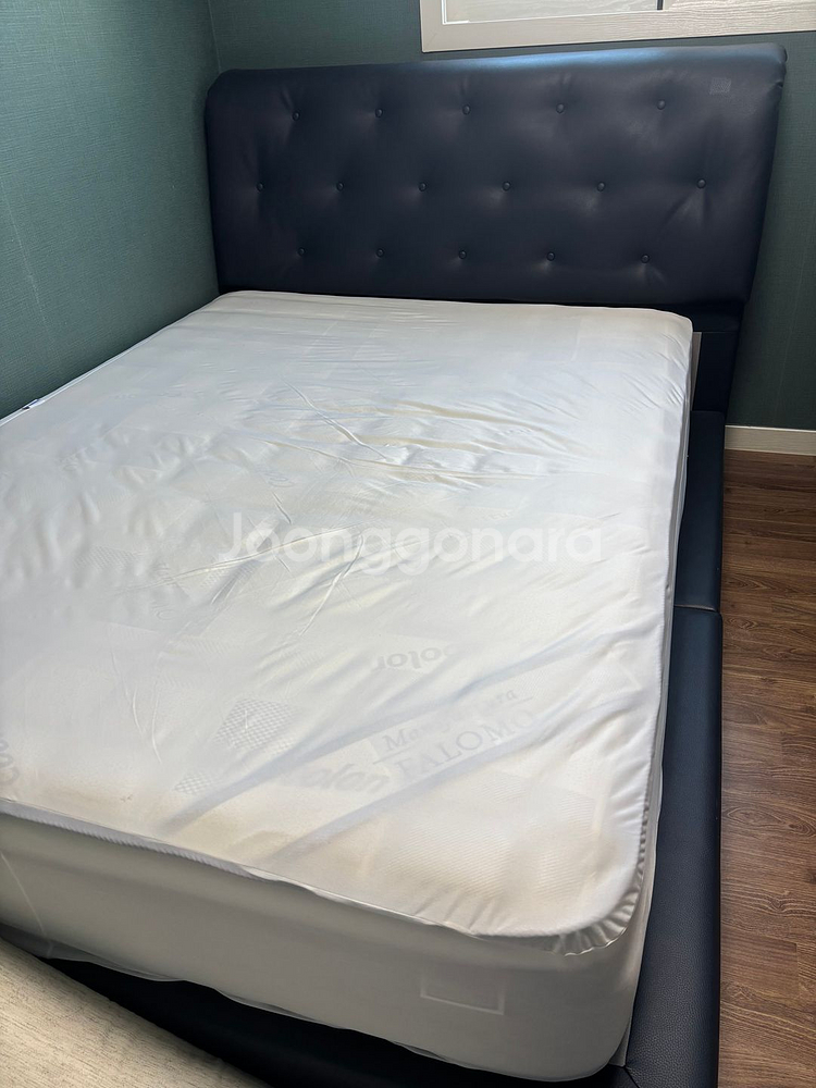 팔로모 퀸사이즈 매트리스 프레임 판매합니다--0