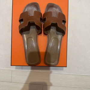 에르메스 오란 슬리퍼 브라운 37.5 240