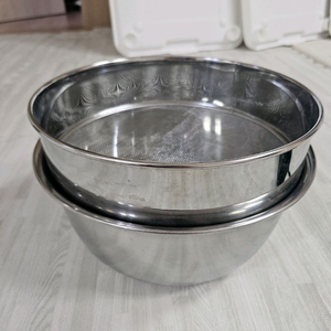 설기 스텐 채반 2개, 스텐 볼 2개, 고운채반 1개