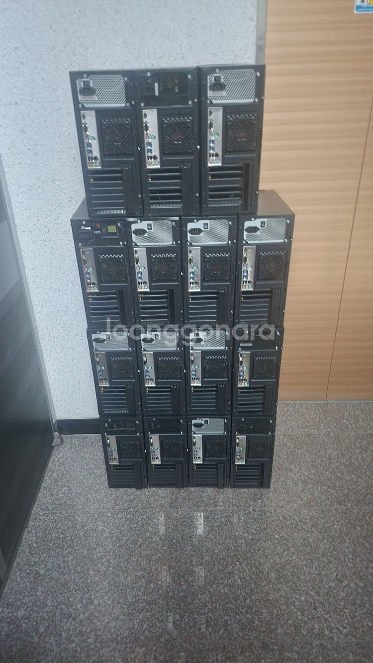 (개인) 리니지M 10계정 작업장 쓰던 PC 데스크탑 본체 팝니다--1