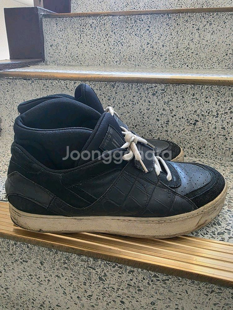 닐바렛 블랙 가죽 반탑 스니커즈 팝니다 구두 로퍼--1