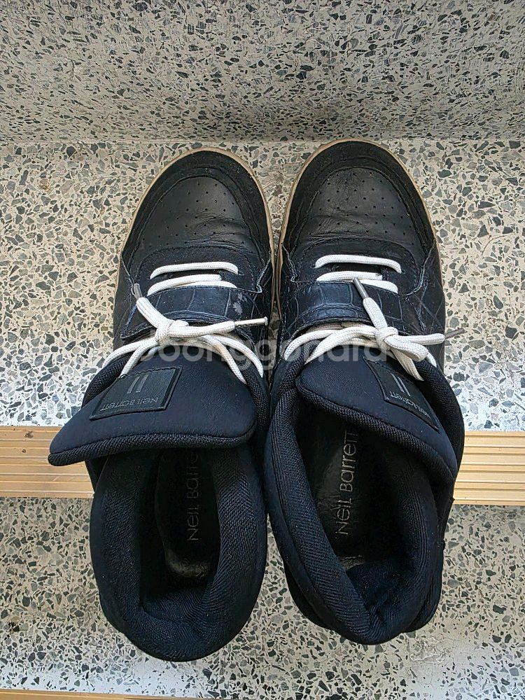 닐바렛 블랙 가죽 반탑 스니커즈 팝니다 구두 로퍼--0