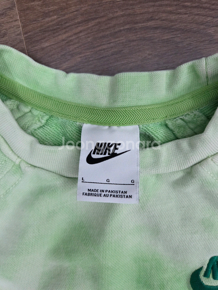 나이키 키즈 데이지 맨투맨 티셔츠 L(75) 사이즈 처분합니다--3