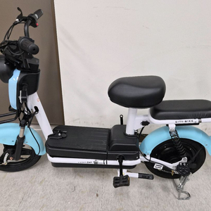 출퇴근용 작은 전동스쿠터 블루