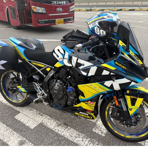 스즈키 GSX-8R 7XXkm 팝니다