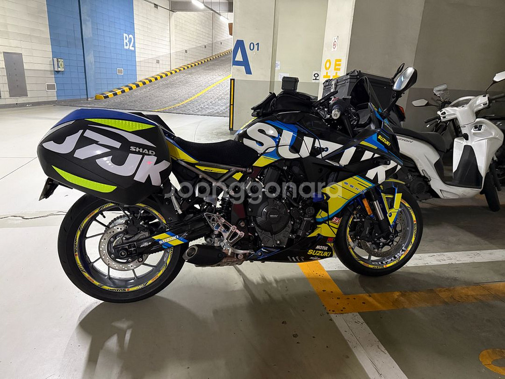 스즈키 GSX-8R 7XXkm 팝니다--5