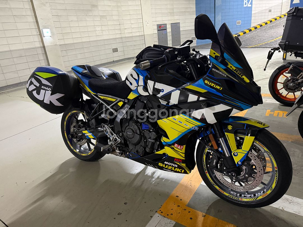스즈키 GSX-8R 7XXkm 팝니다--4