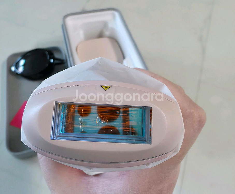 유라이크 사파이어 쿨링 레이저 제모기 판매합니다--1