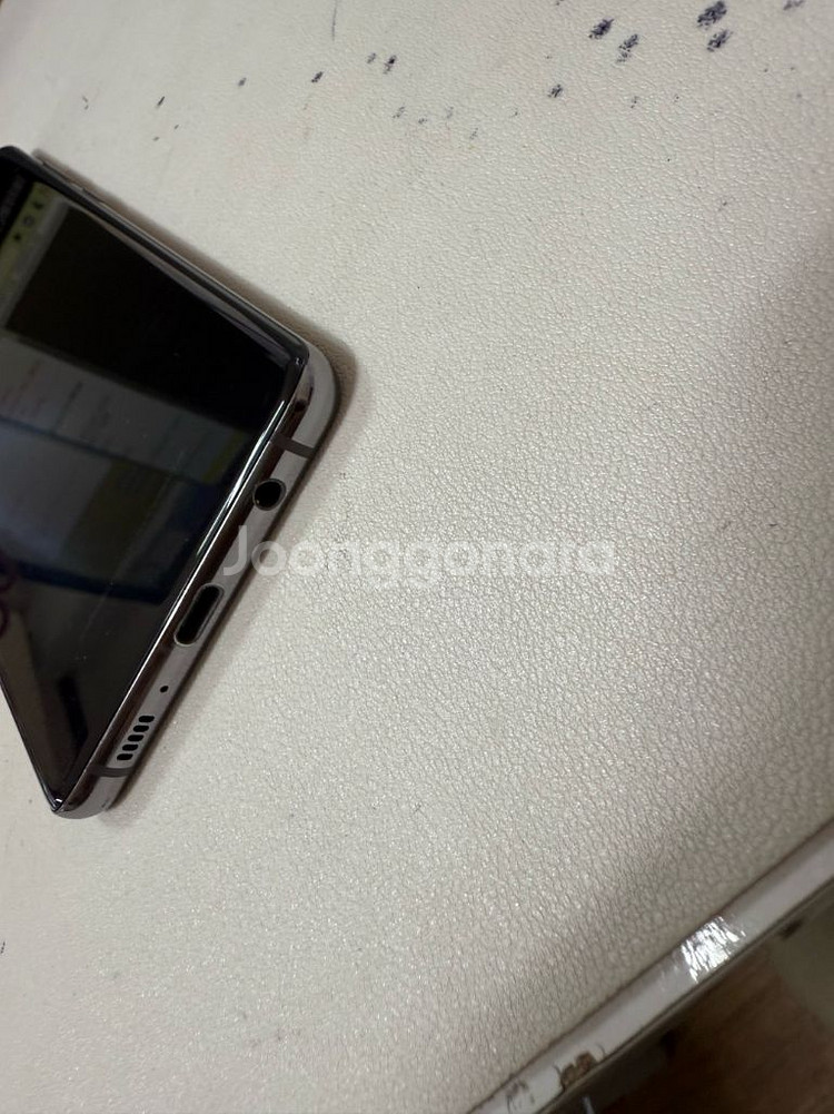 갤럭시s10플러스 자급제 아주 깔끔해요--3