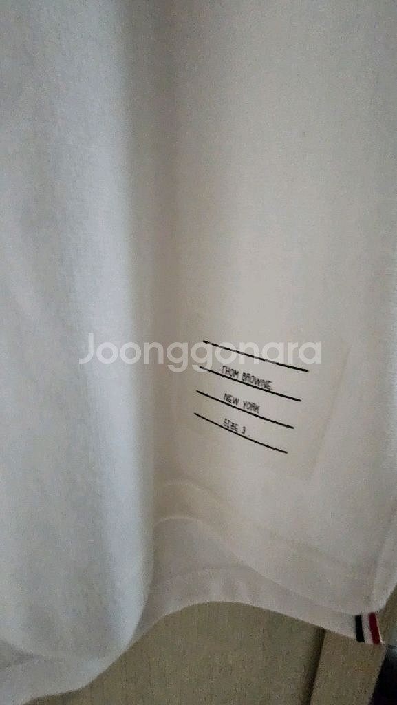 톰브라운 반팔 티셔츠--3