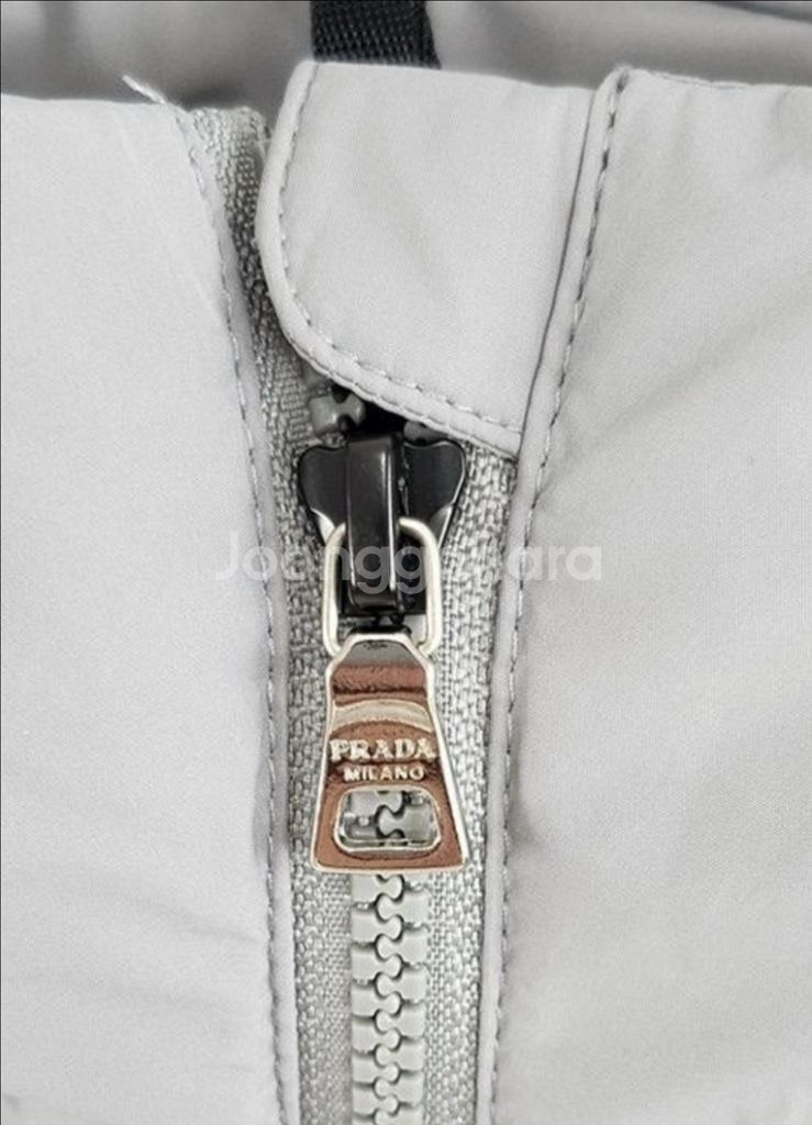 프라다 패딩--4
