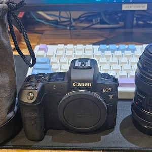 캐논 EOS R 바디 + 85mm 1.8 렌즈 팝니다.
