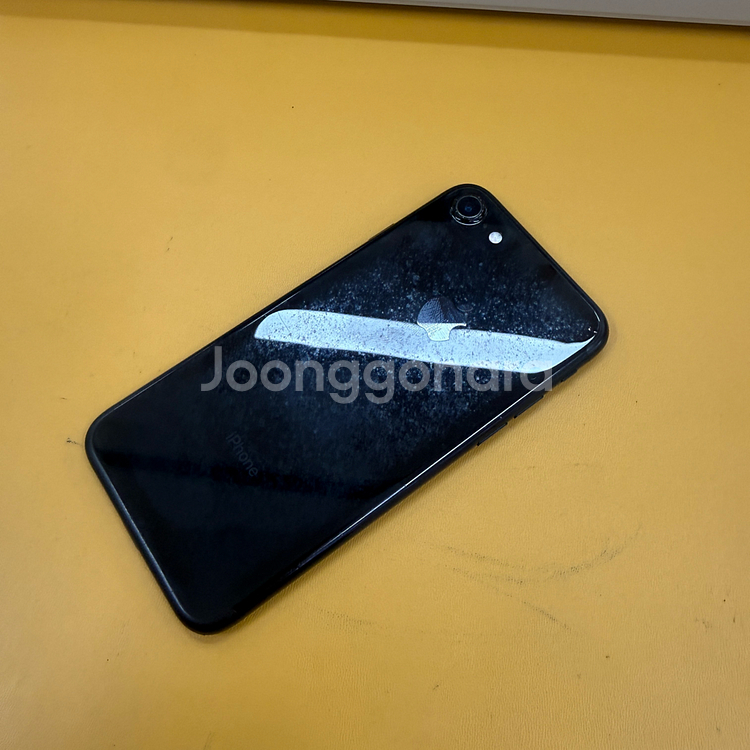 아이폰7 128G 제트블랙 액정 깨끗--3