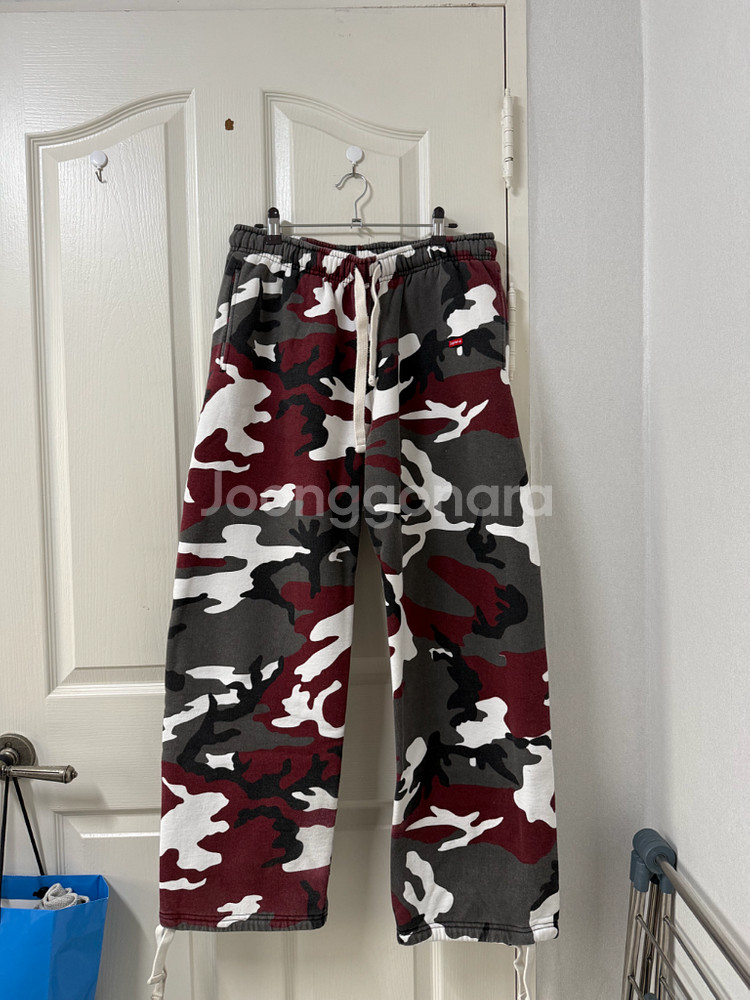 슈프림 카모플라주 조거팬츠--0